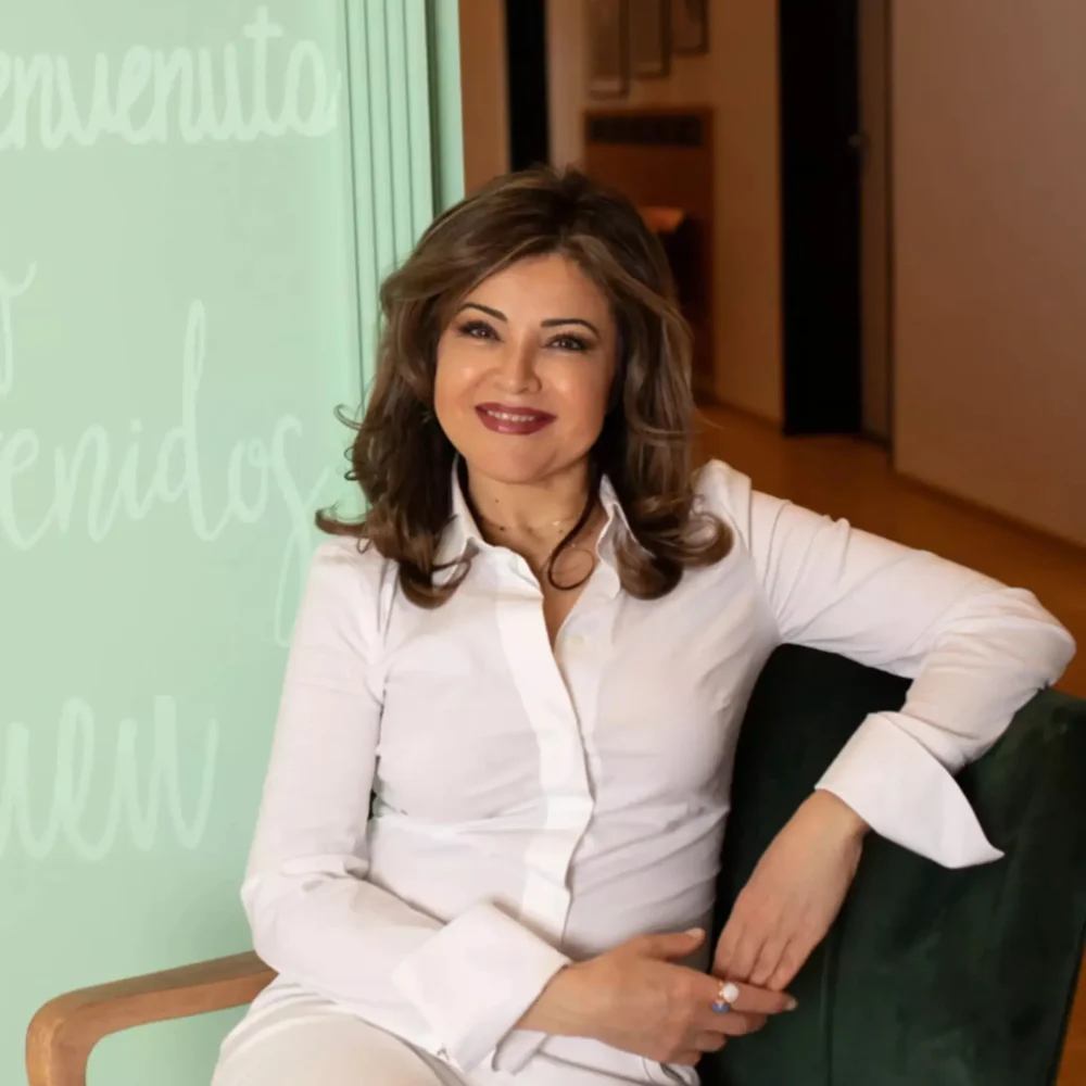 akbari-aesthetics-azarm-akbari